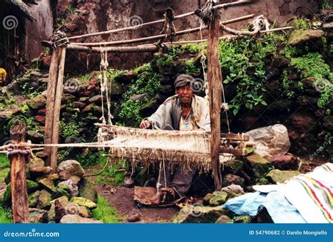  The Clever Weaver - An Ethiopian Folktale of Wit and Resourcefulness